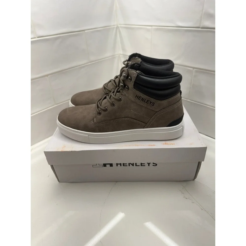 Henley Men's Bulgaria Sneaker Boots from Finish Line size‎ 9